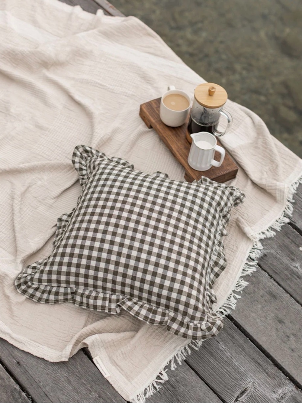 NWT Accents De Ville: Gingham Ruffle cushion cover